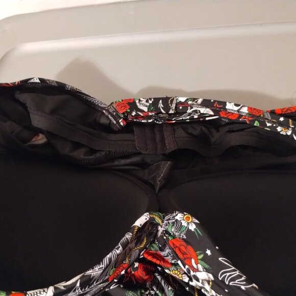 Torrid SIZE 4 (26) Bathing Suit SWIMSUIT Romper Tattoo Skull Dice Roses PREOWNED - Picture 7 of 10